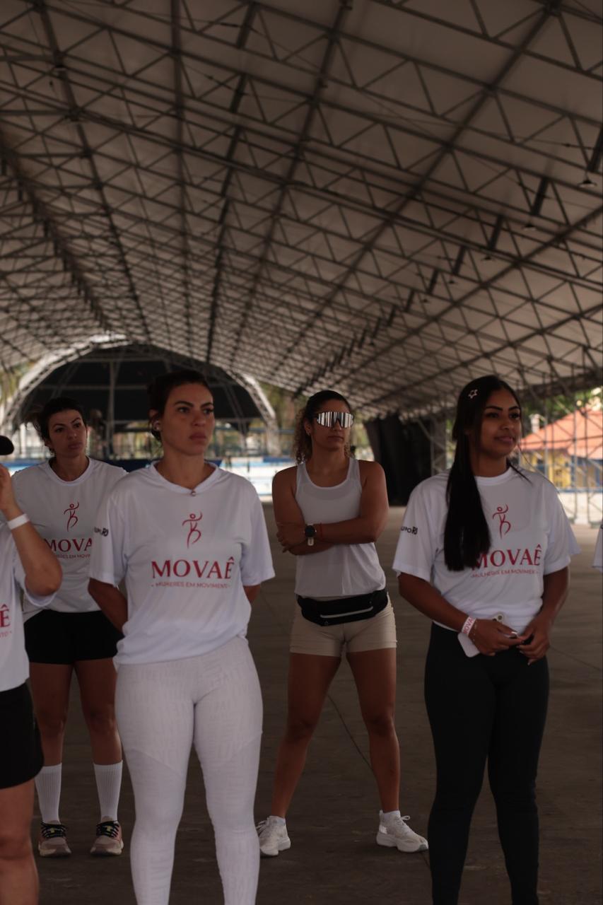 Participantes reunidas e atentas durante o primeiro MOVAÊ Run
