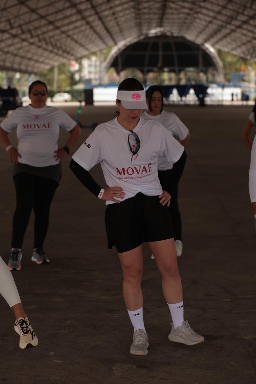 Participante realizando uma atividade de movimento no primeiro MOVAÊ Run